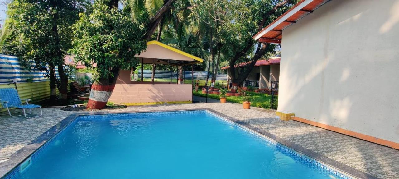 Happy Holiday Alibaug Hotell Alībāg Eksteriør bilde